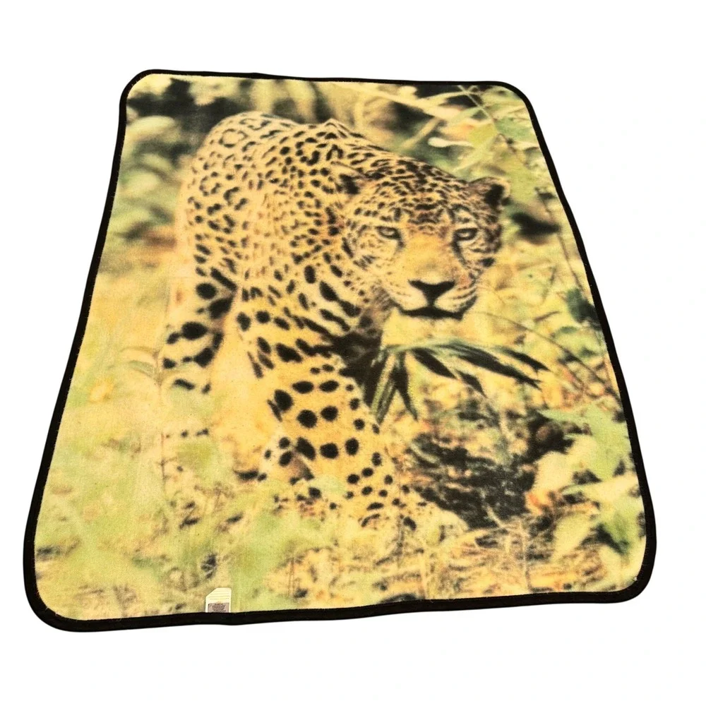 Vintage Cabin‎ Fever by Ramatex Stalking Leopard Throw Blanket Safari Recycled